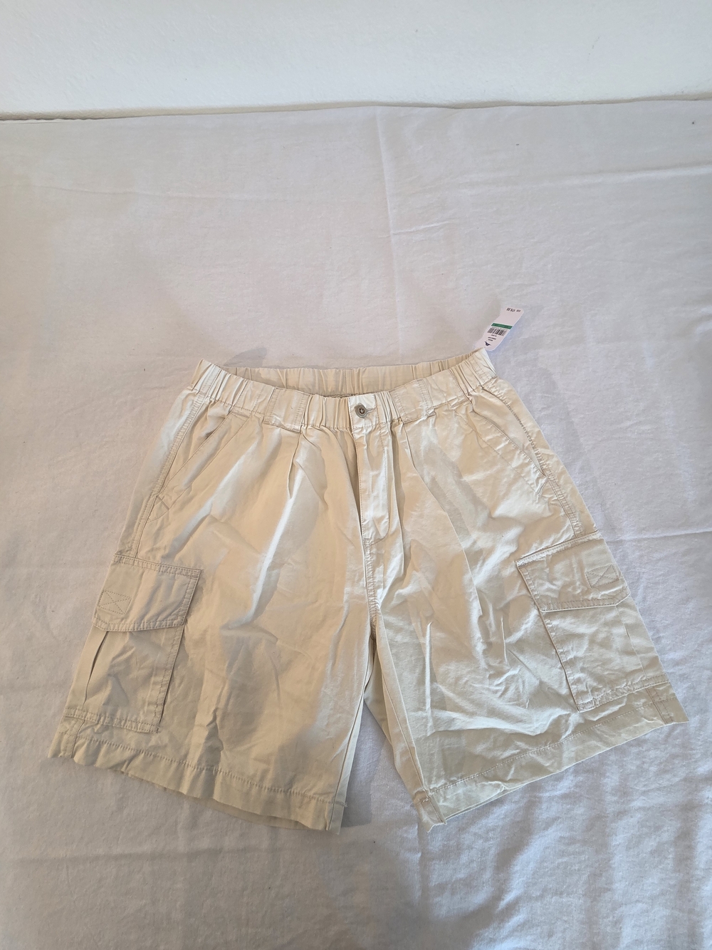 Tommy Bahama Men's Large Sandbar Cargo Shorts